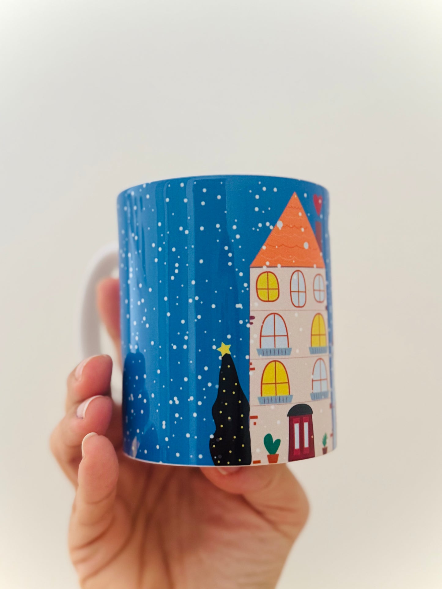 * *Tazza natalizia “beviamoci su”