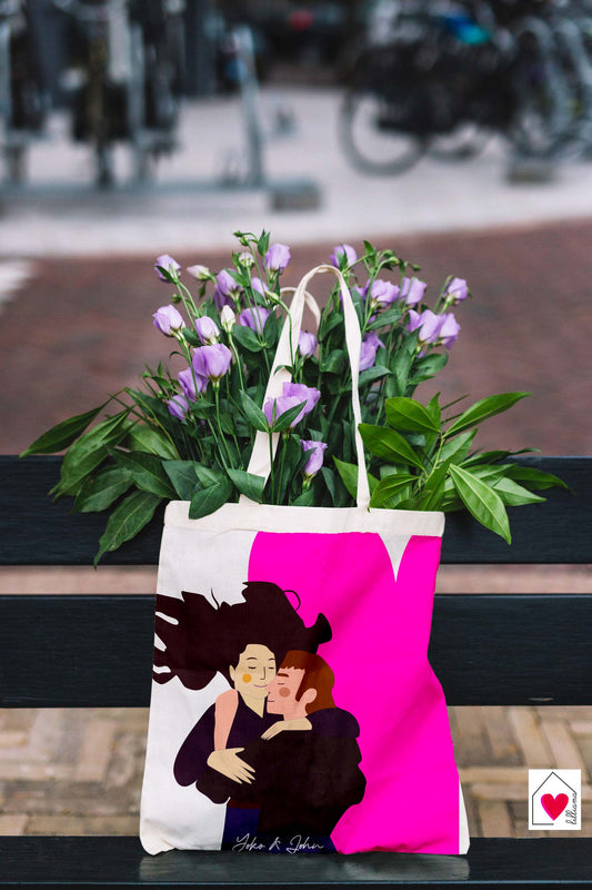 Borsetta:  "I love yoko ono"
